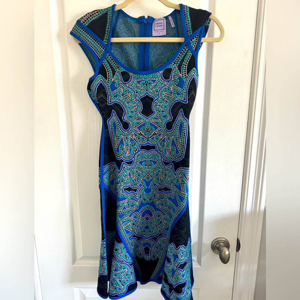 New Never Worn Stunning Mosaic Design Herve Leger Dress Size Small
